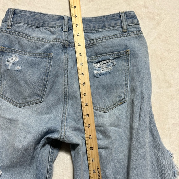 MOM Vintage High Rise Distress Jeans - Picture 13 of 15